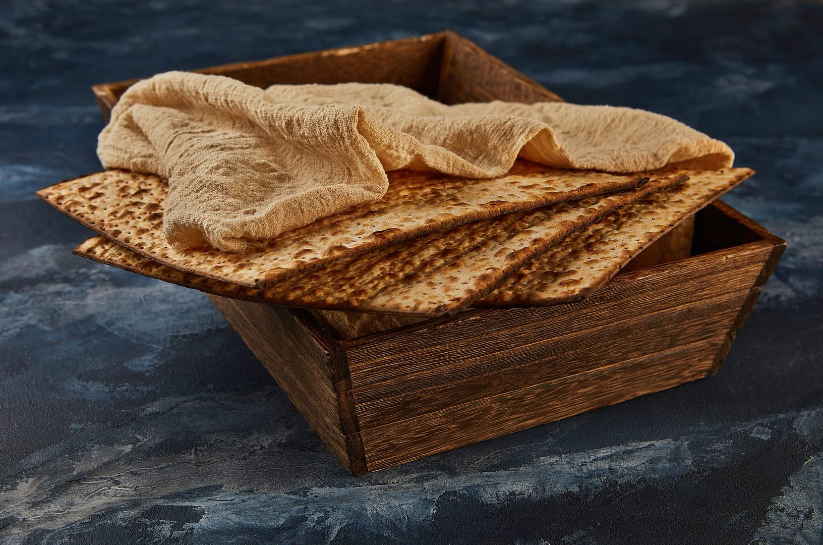 passover-celebration-concept-jewish-holiday-pass-2024-04-09-01-50-16-utc